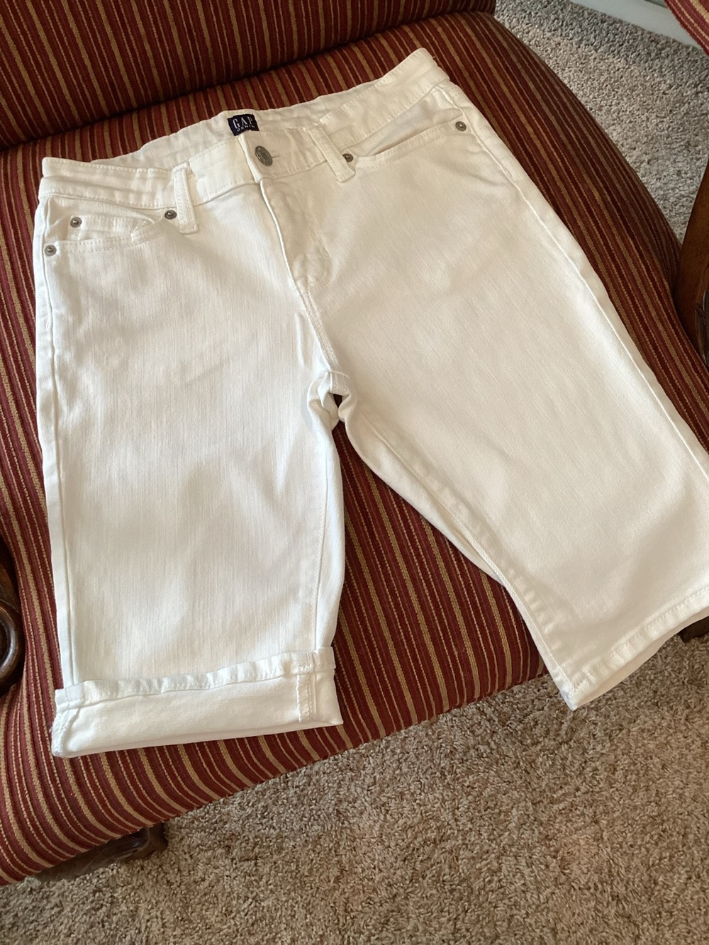 GAP Denim Optic White Women’s Bermuda Shorts❤️